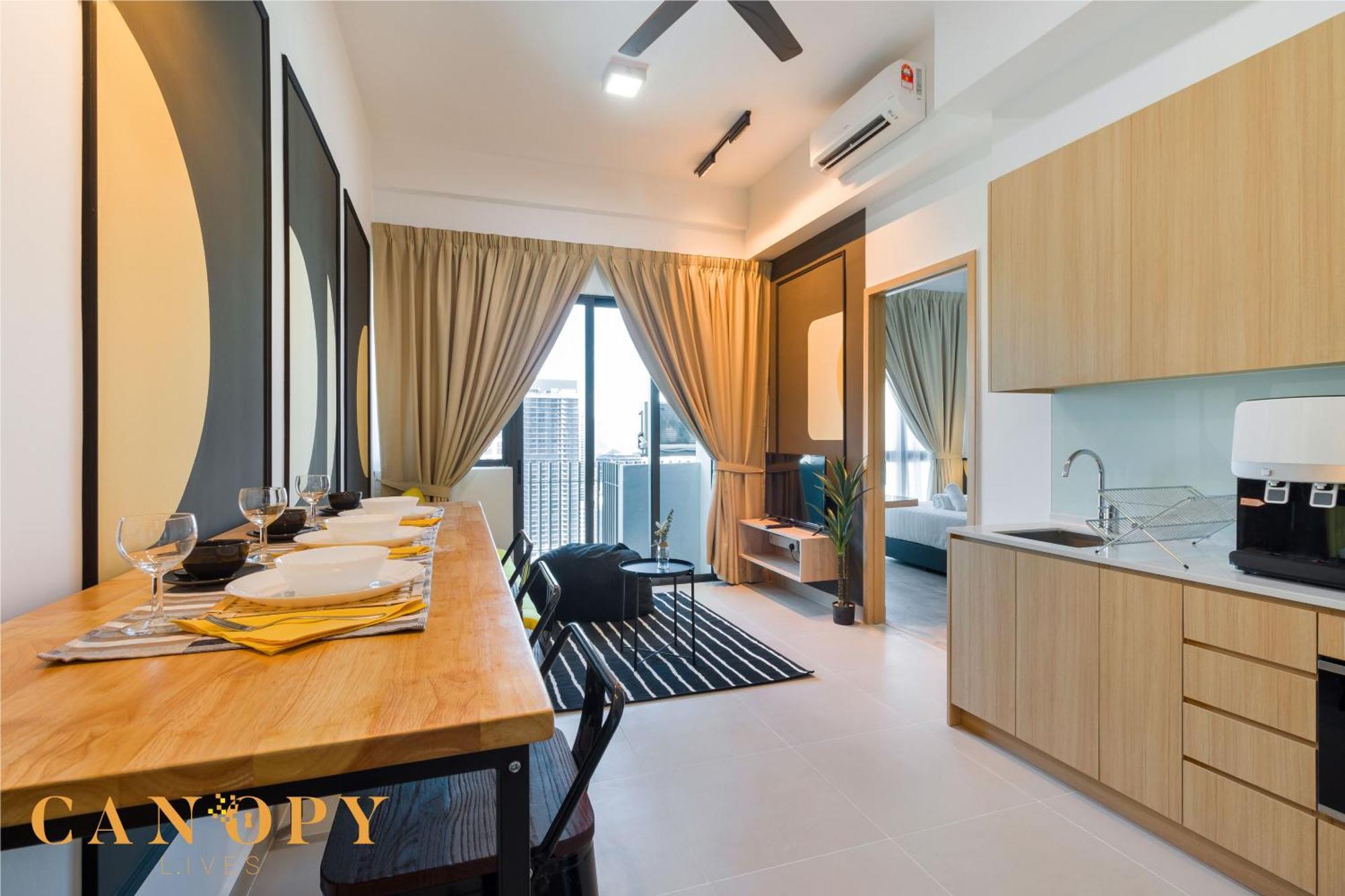The Luxe & The Colony, Klcc *